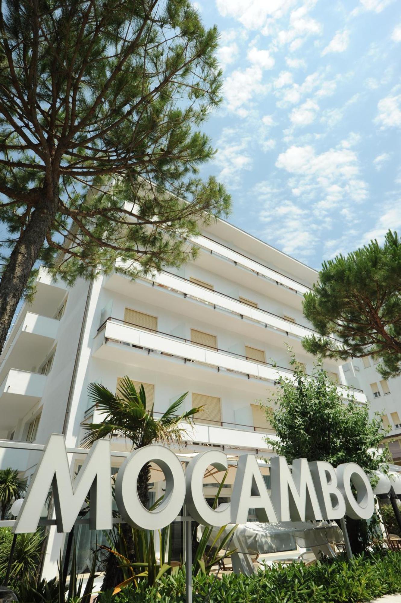Hotel Mocambo 밀라노마리티마 외부 사진